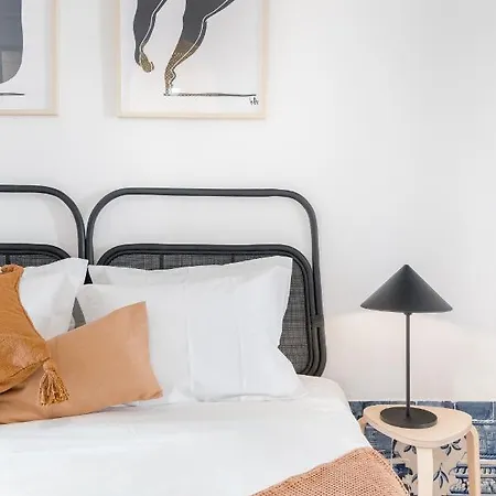 Casa Boma Lisboa - Typical And Spacious - Lapa Ii Lisbona