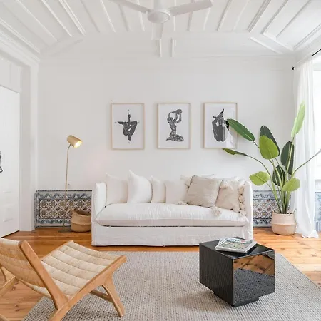 Casa Boma - Typical And Spacious - Lapa Ii * Лиссабон