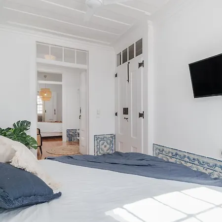 Casa Boma - Typical And Spacious - Lapa Ii Апартаменты Лиссабон